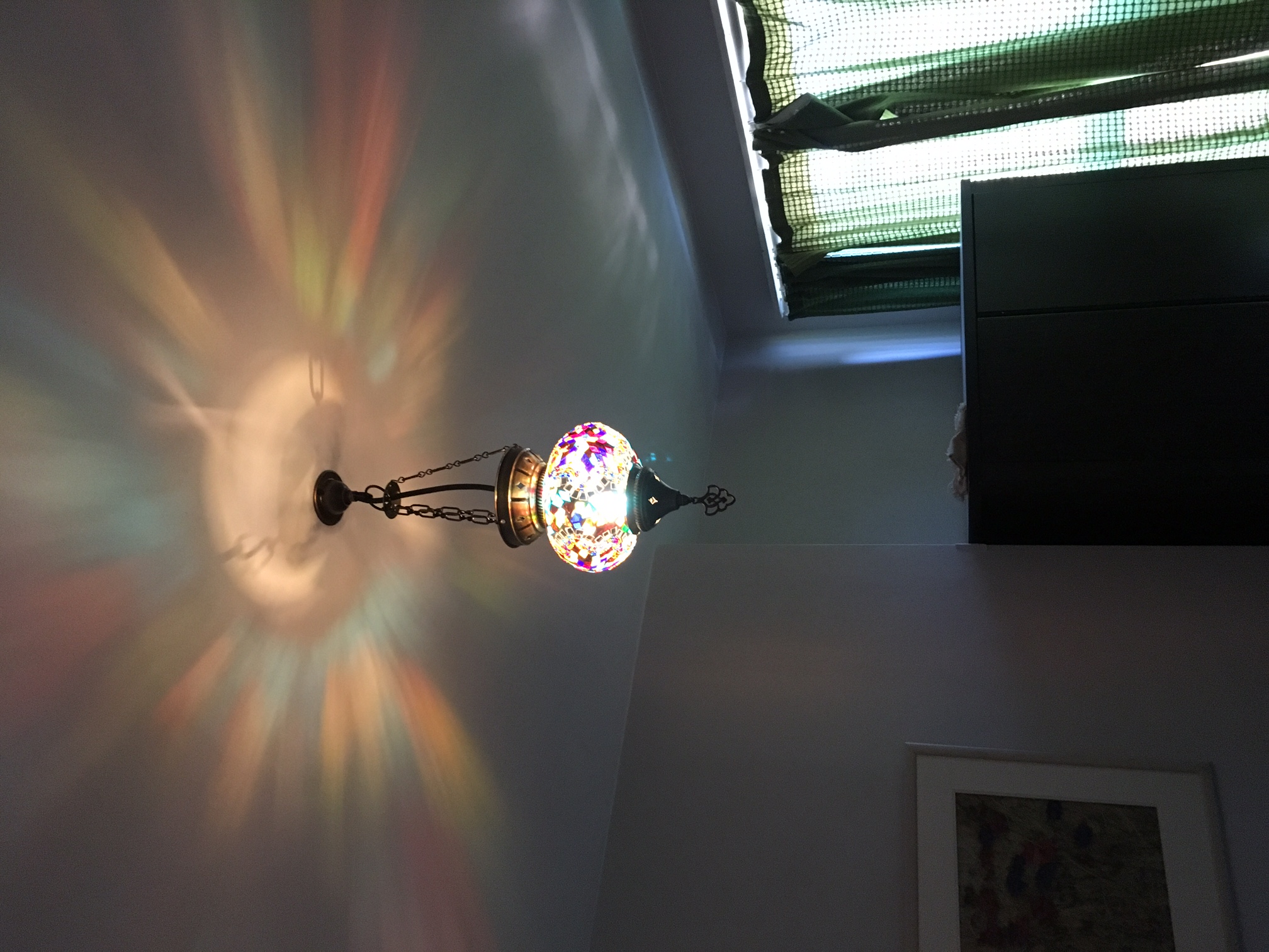 Decorative mosaic hanging light fitting
